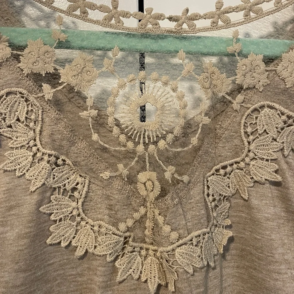 SHEIN 2xl Elegant Lace Trim Tan Women's Top - Picture 2 of 6